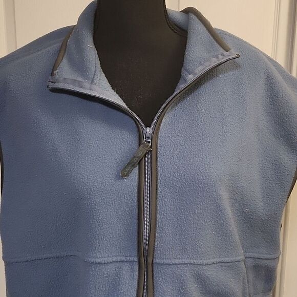 XL Old Navy vest  - Picture 2 of 7